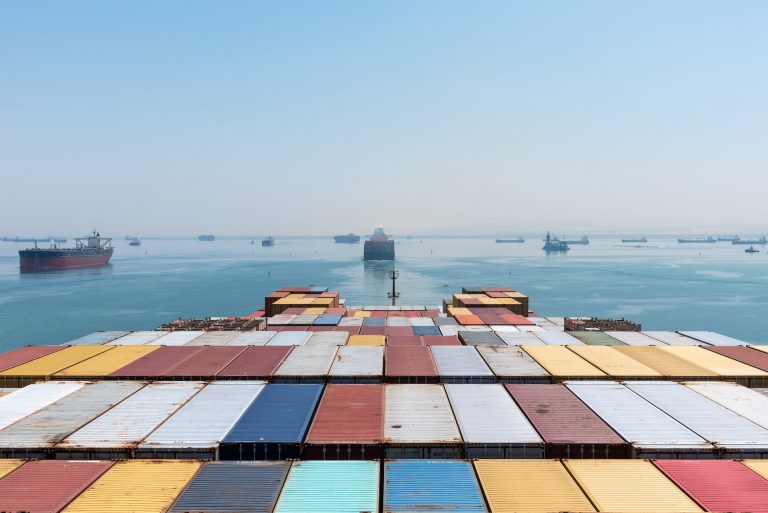 The Ingenious Engineering Behind the Stability of Shipping Containers on Ships
